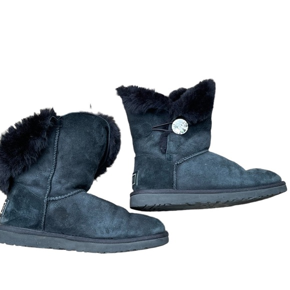 Ugg Black Ankle Boots Mini Bailey Button Bling with Fur Lining Size: 6 - Picture 2 of 11